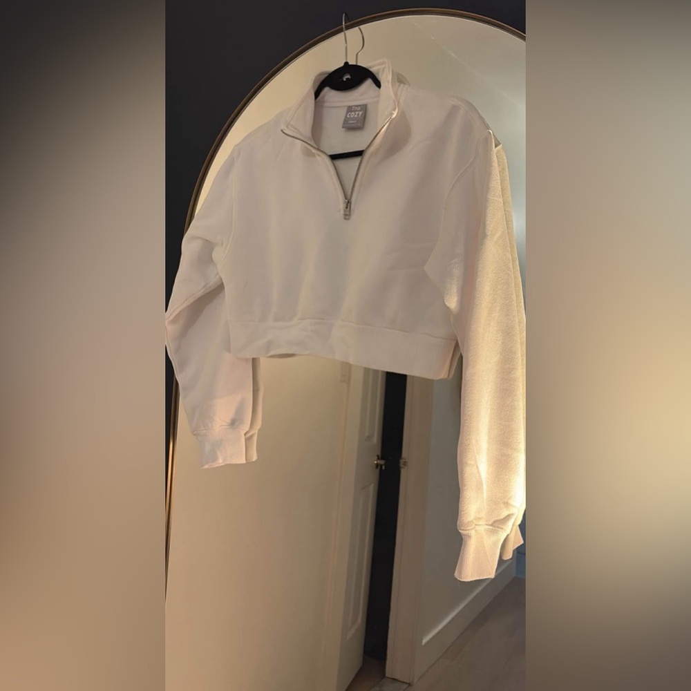 TNA Aritzia White Cropped Half-Zip Sweatshirt